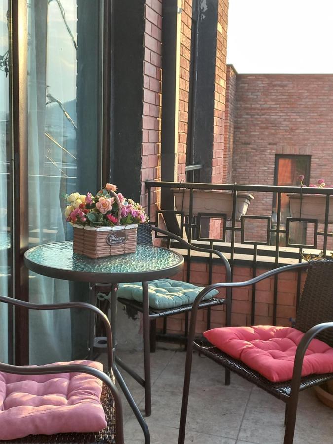 Annamari Appartement Tbilisi Buitenkant foto