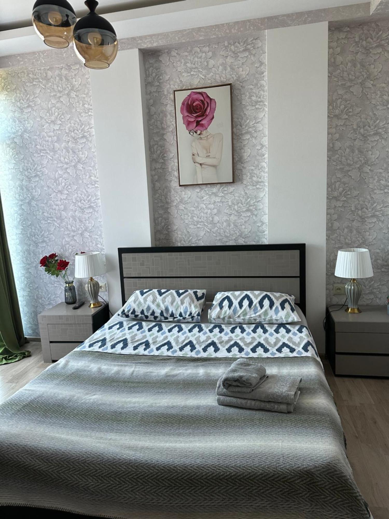 Annamari Appartement Tbilisi Buitenkant foto